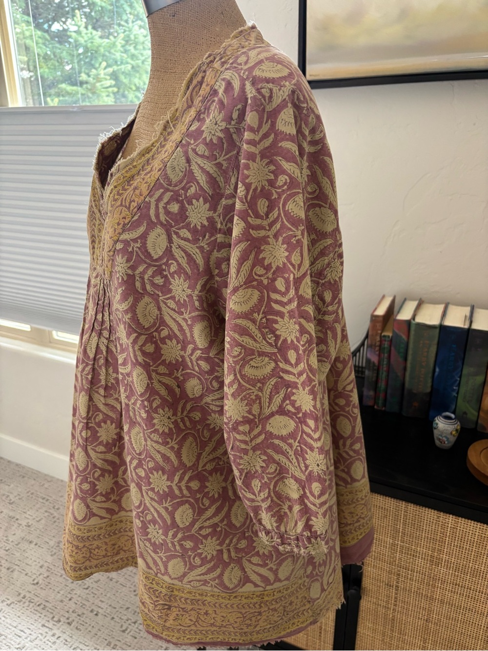 Magnolia Pearl Boho Floral V-Neck Tunic Top in the most beautiful colors! - Picture 4 of 14